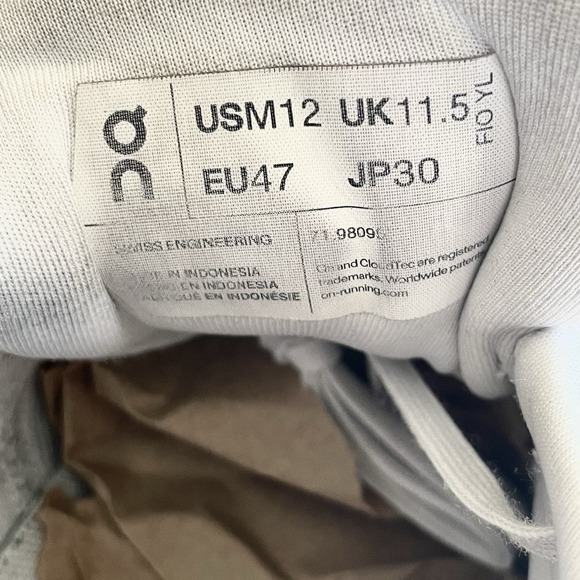 On Cloudflyer 4 Running Shoes Mens 12 Gray Orange Fossil Flame Road - Picture 11 of 11